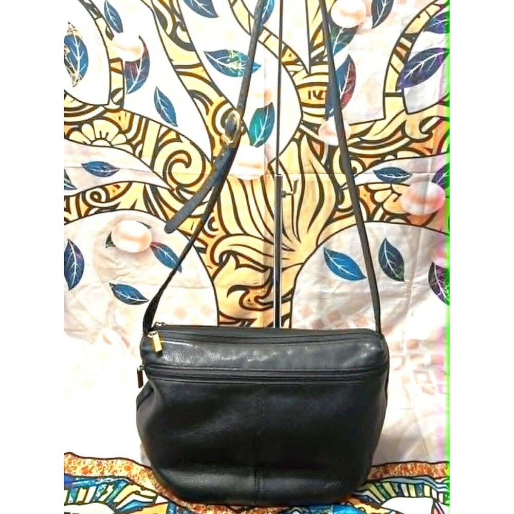 Stone Mountain Black Leather Shoulder Bag